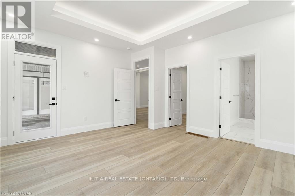 184 Sandpiper Dr, Sarnia, Ontario  N7S 0E7 - Photo 13 - X8287270