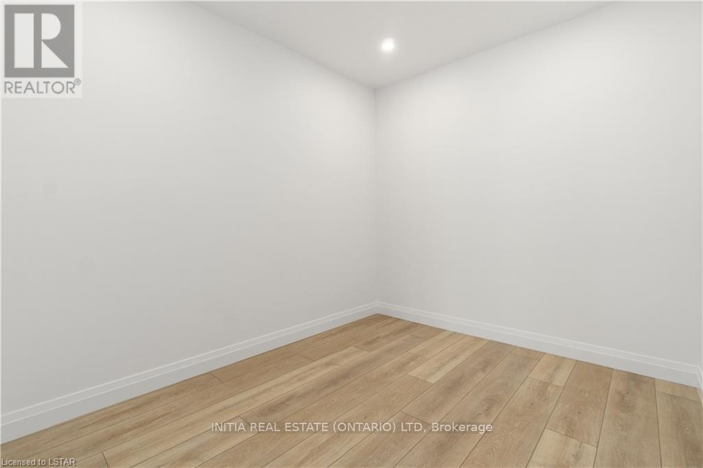 184 Sandpiper Dr, Sarnia, Ontario  N7S 0E7 - Photo 15 - X8287270