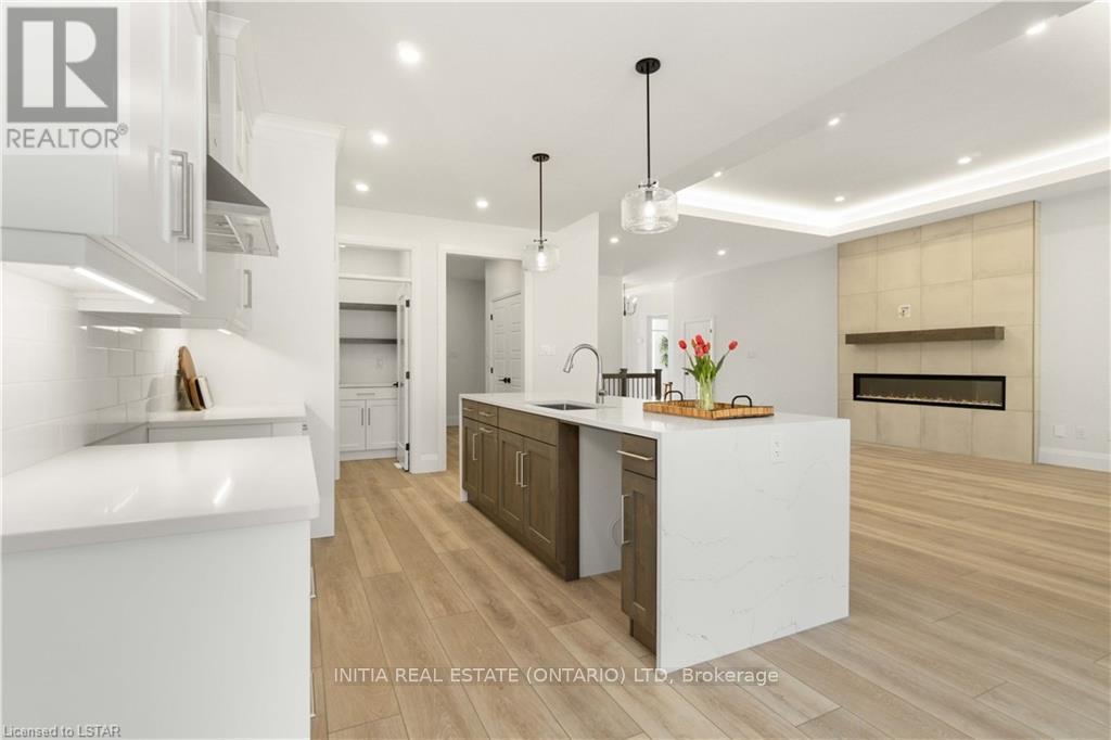 184 Sandpiper Dr, Sarnia, Ontario  N7S 0E7 - Photo 31 - X8287270