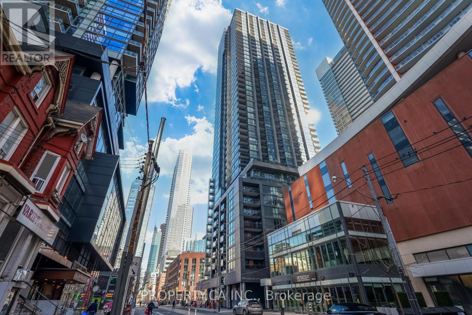 1402 - 295 Adelaide Street W, Toronto, Ontario  M5V 0L4 - Photo 32 - C8294666