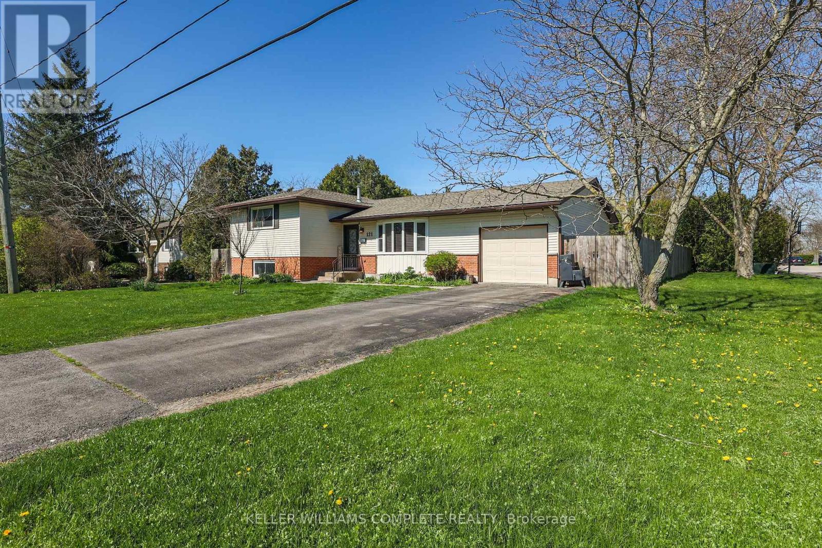 121 Wade Road, West Lincoln, Ontario  L0R 2A0 - Photo 2 - X8294810