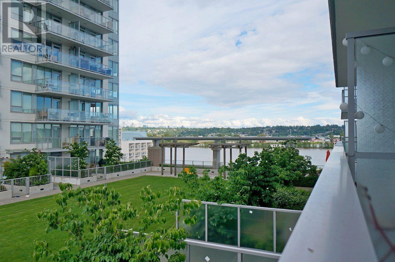 705 988 988 Quayside Drive, New Westminster, British Columbia  V3M 0L5 - Photo 1 - R2877773