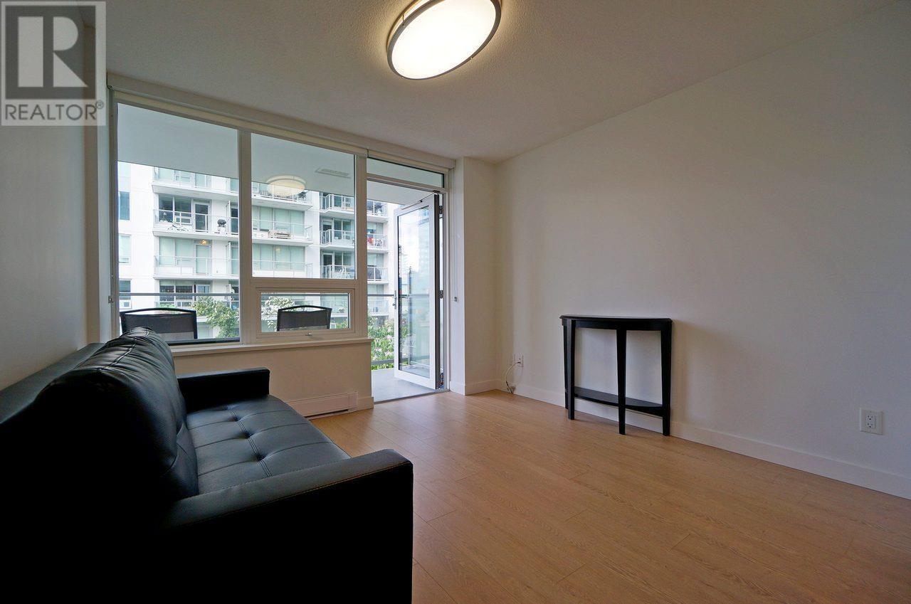 705 988 988 Quayside Drive, New Westminster, British Columbia  V3M 0L5 - Photo 2 - R2877773