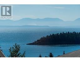 6388 Picadilly Place, Sechelt, Ca