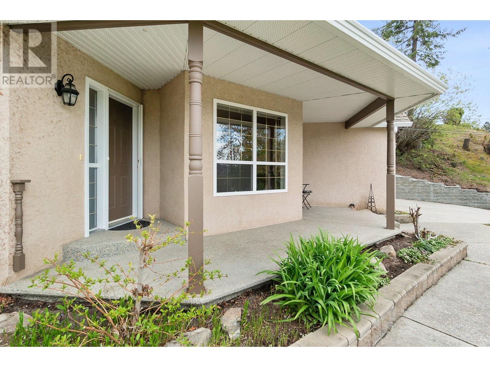 3281 Juniper Drive Naramata Photo 14