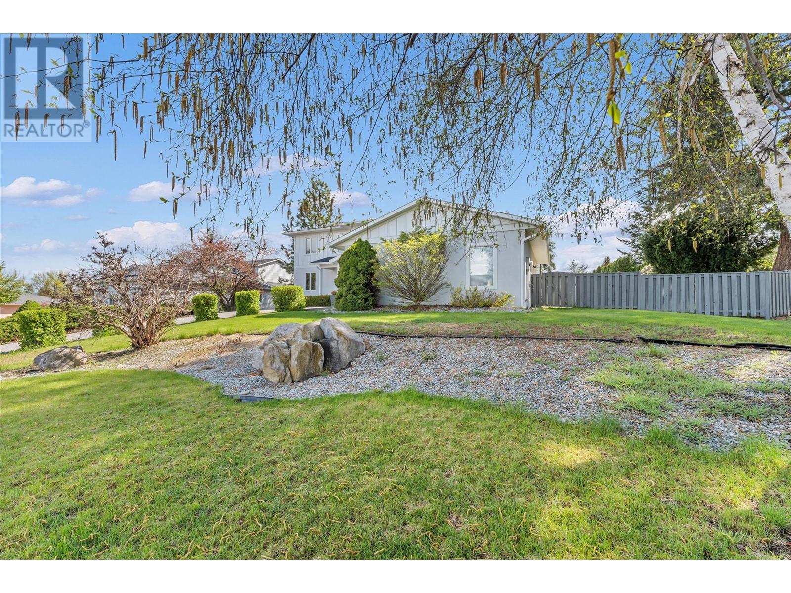 4715 Parkridge Drive Kelowna, BC V1W3A5_56