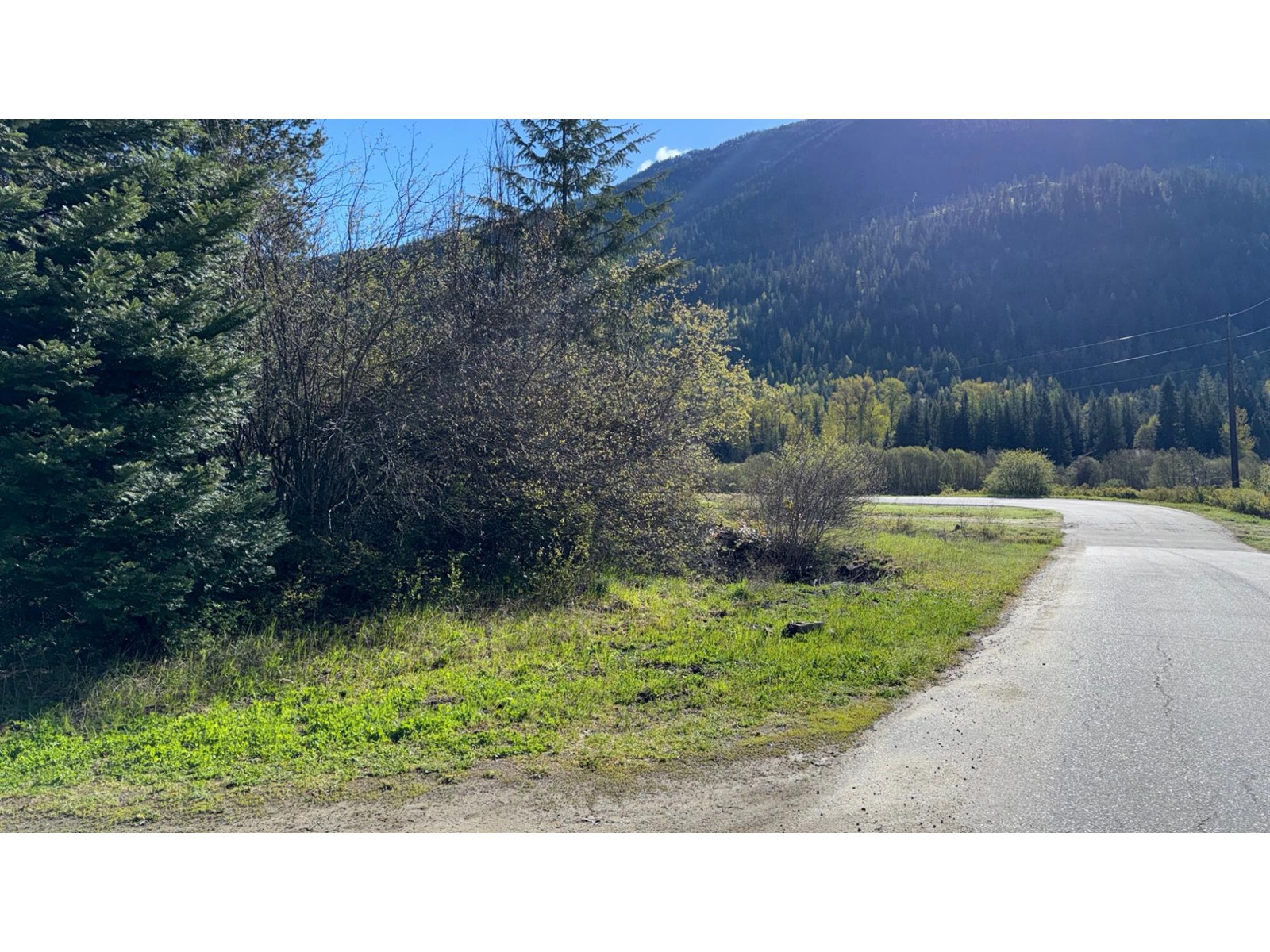 2660 Marsh Creek Road, Fruitvale, British Columbia  V0G 1L1 - Photo 22 - 2476592