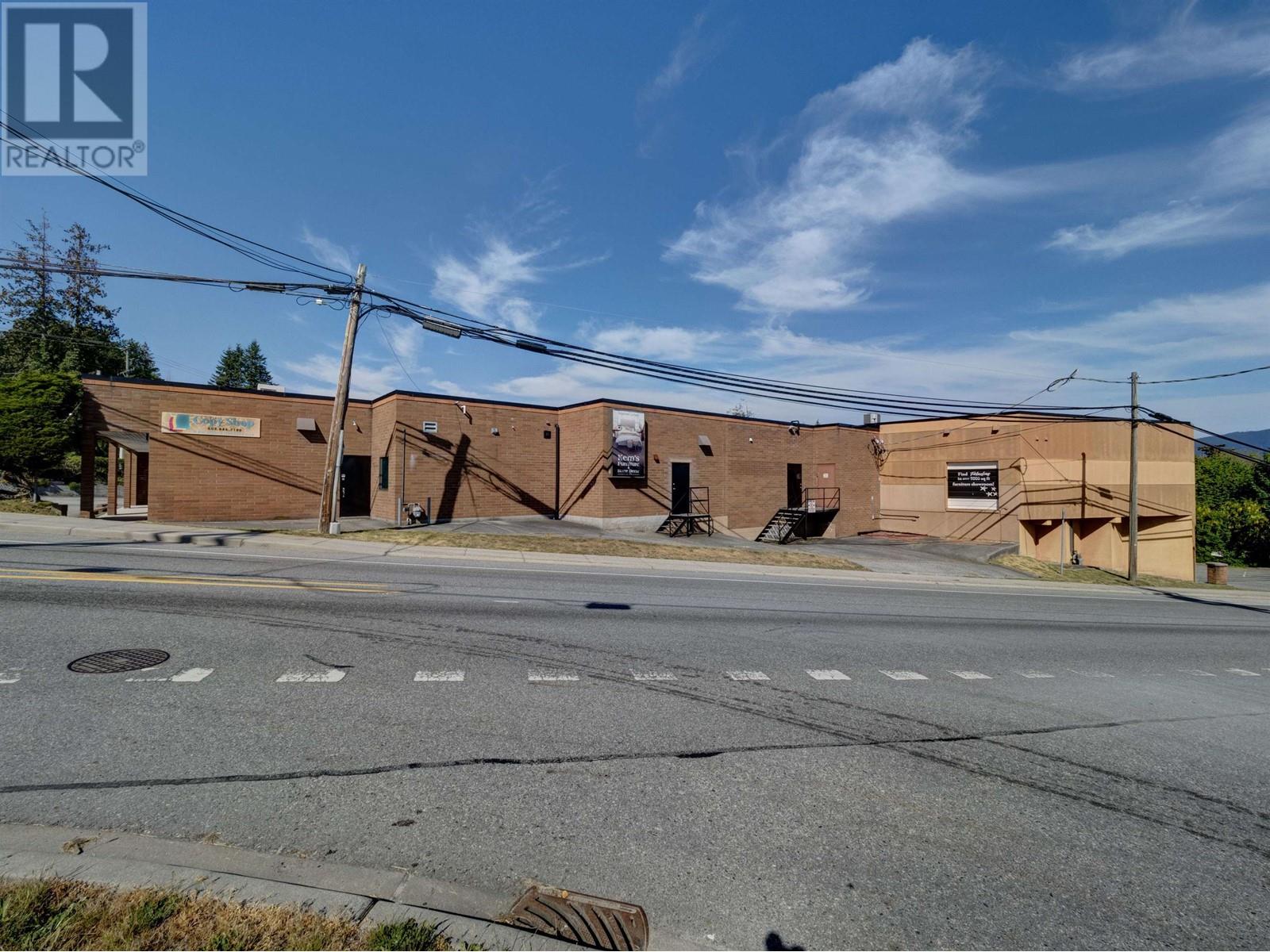 771 Gibsons Way, Gibsons, British Columbia  V0N 1V9 - Photo 5 - C8059672