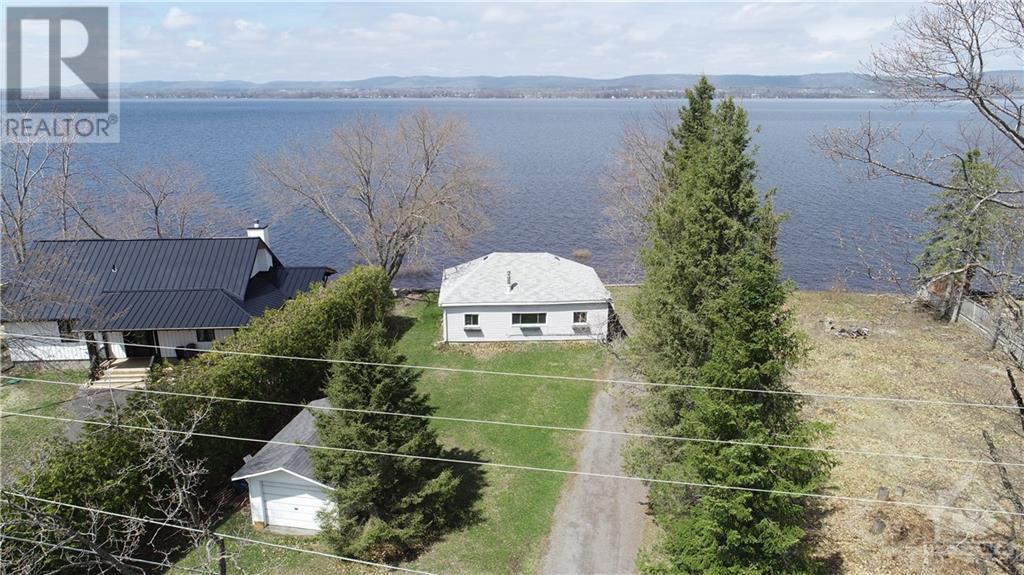796 BAYVIEW DRIVE Constance Bay