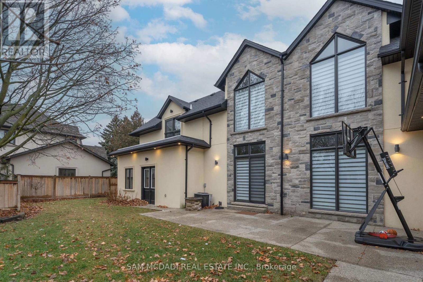 168 Nelson St, Oakville, Ontario  L6L 3J2 - Photo 39 - W8295900