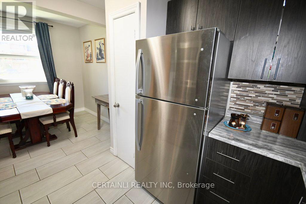 #4 -71 Parkside Dr, St. Thomas, Ontario  N5R 3V1 - Photo 11 - X8292952