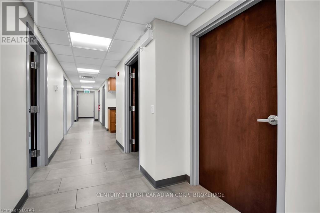 #104 -1807 Wonderland Rd N, London, Ontario N6G 5C2 - Photo 10 - X8286444