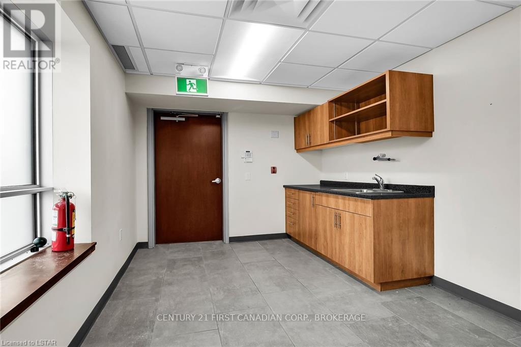 #104 -1807 Wonderland Rd N, London, Ontario N6G 5C2 - Photo 21 - X8286444