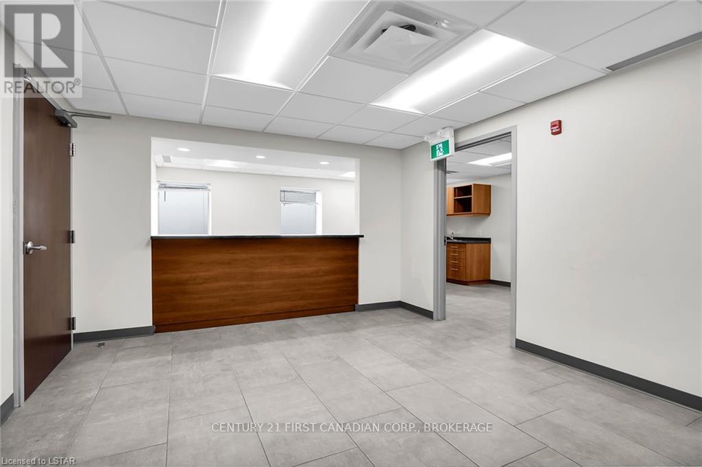 #104 -1807 Wonderland Rd N, London, Ontario N6G 5C2 - Photo 6 - X8286444