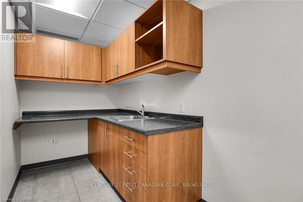 #104 -1807 Wonderland Rd N, London, Ontario N6G 5C2 - Photo 9 - X8286444