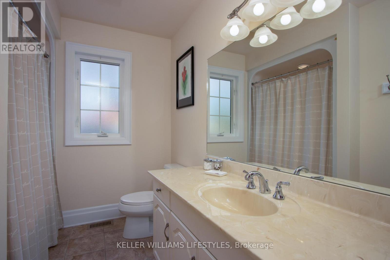 74 Green Acres Cres N, Lambton Shores, Ontario  N0M 1T0 - Photo 22 - X8292970