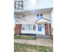 28 Hows Cres, Moncton, Ca