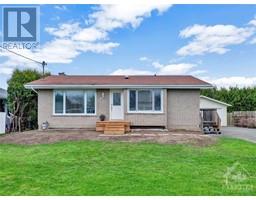 2189 BOYER ROAD Chateauneuf