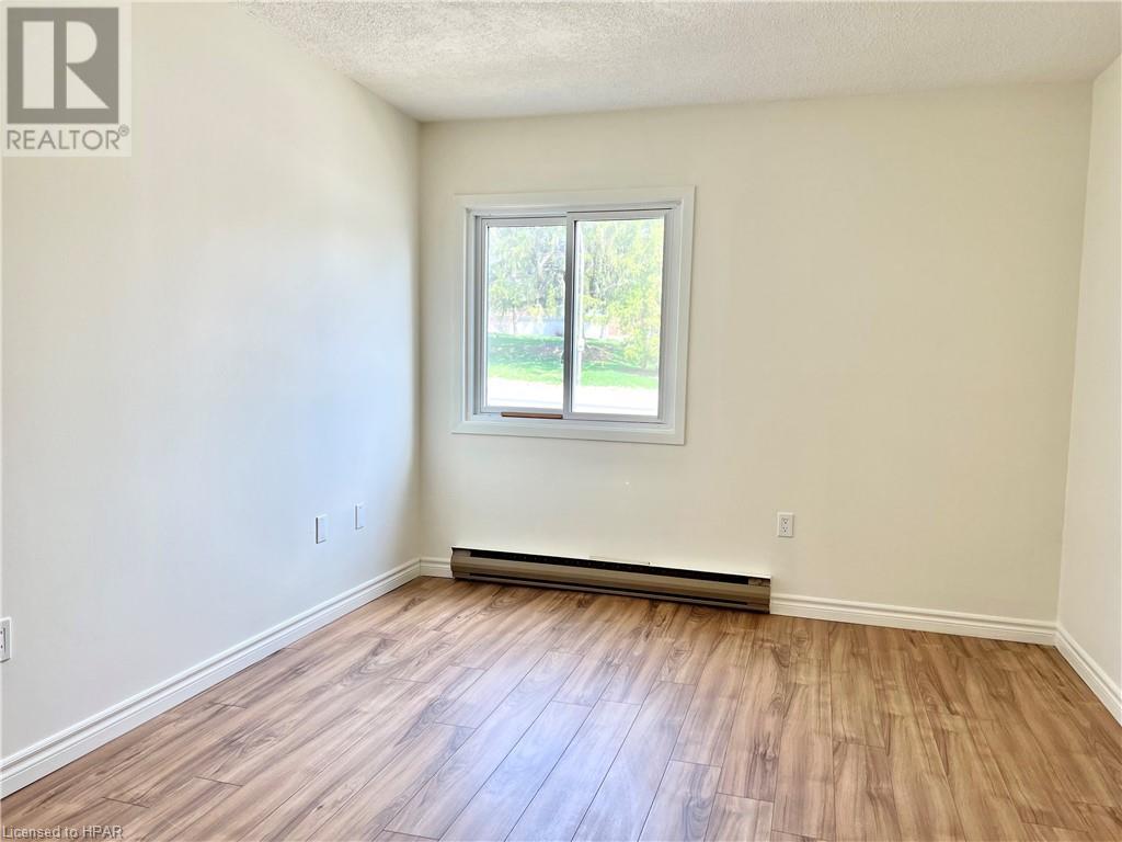 97 Huron Street Unit# 105, Stratford, Ontario  N5A 5S7 - Photo 15 - 40581046