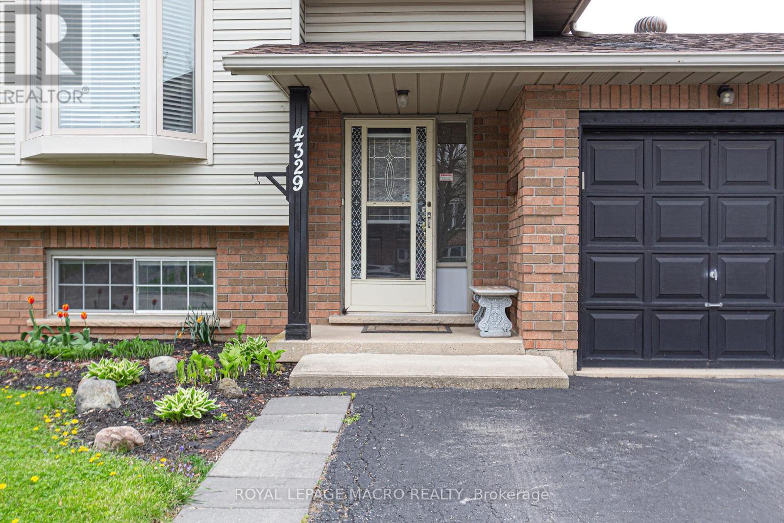 4329 Concord Ave, Lincoln, Ontario  L0R 1B6 - Photo 3 - X8296154