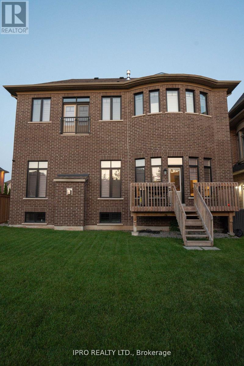 51 Classic Drive, Brampton, Ontario  L6Y 5H3 - Photo 38 - W8296484