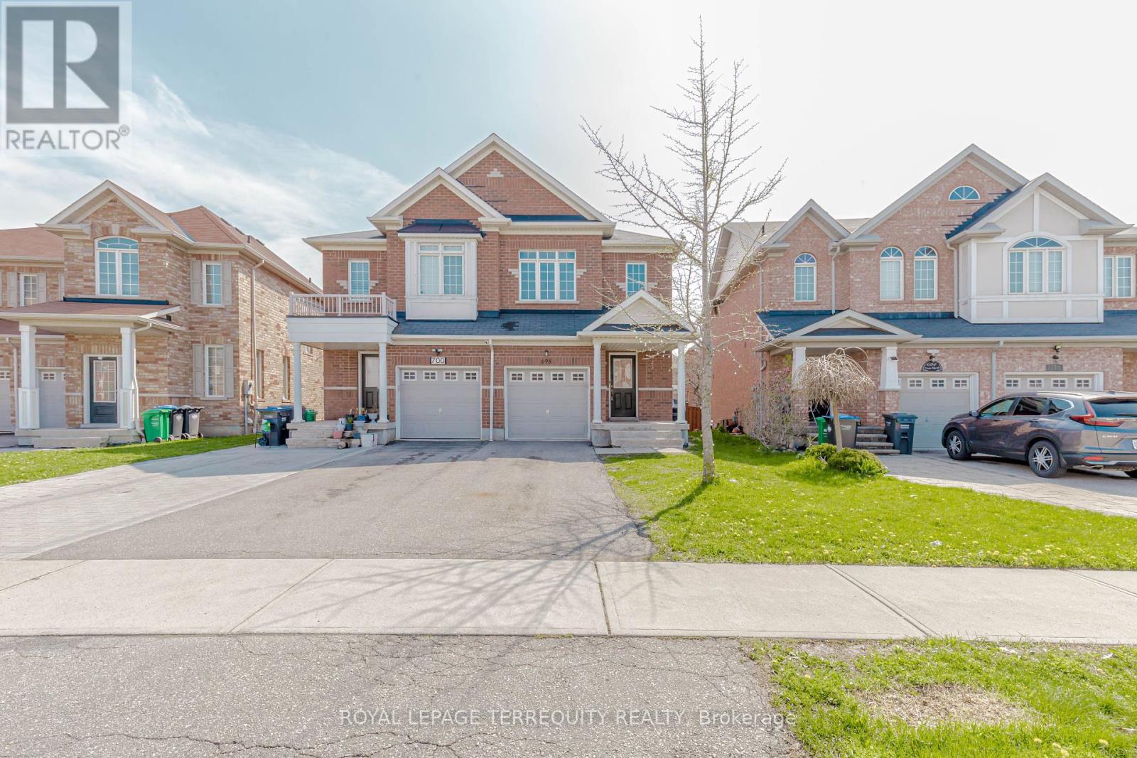 698 COURTNEY VALLEY RD, mississauga, Ontario