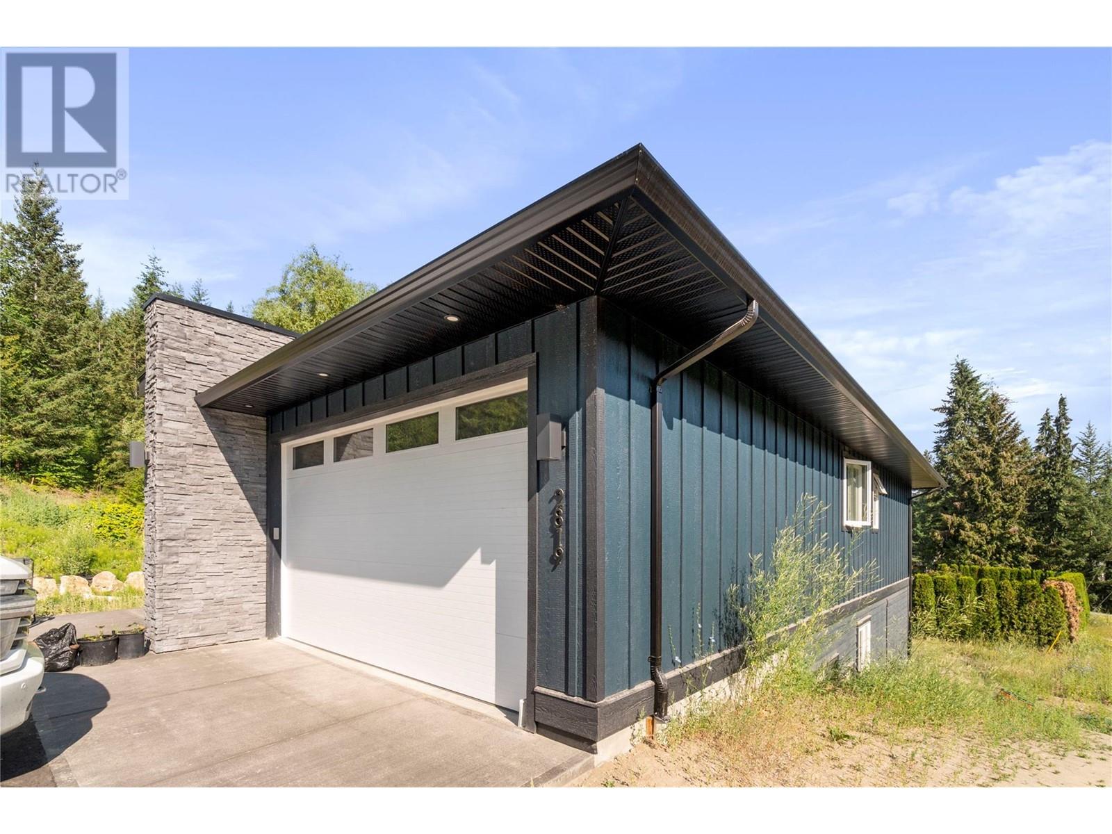 2819 Mountview Drive Blind Bay