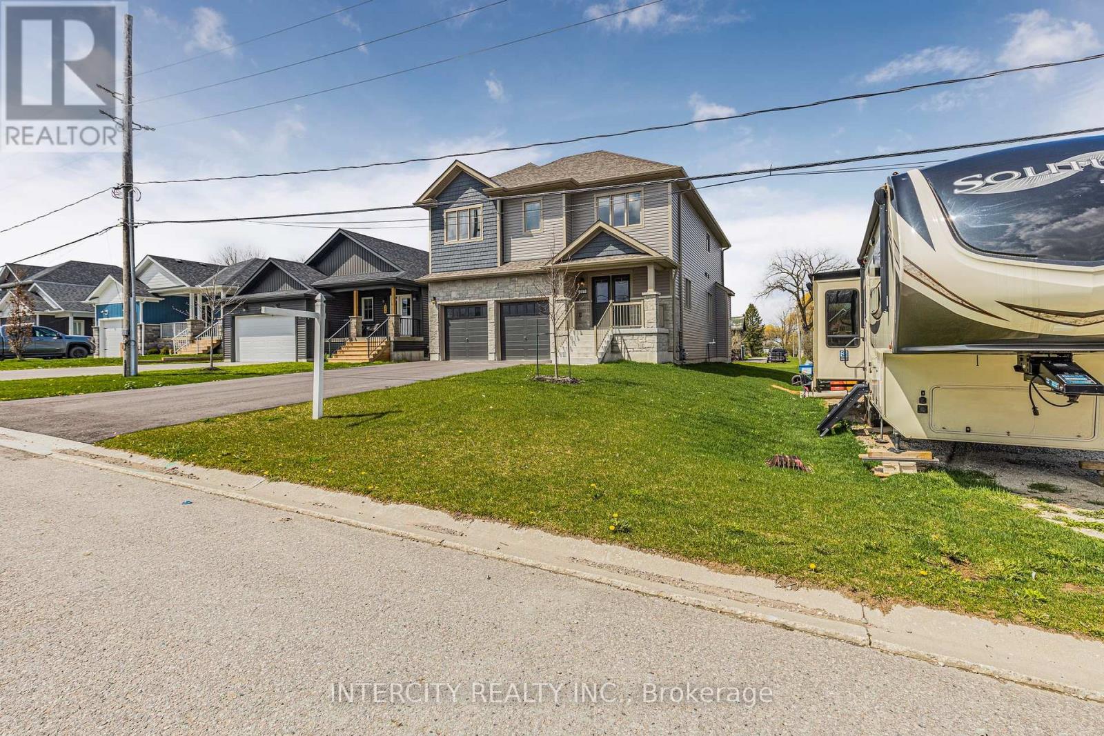 217 Quebec St, Clearview, Ontario  L0M 1S0 - Photo 2 - S8272154
