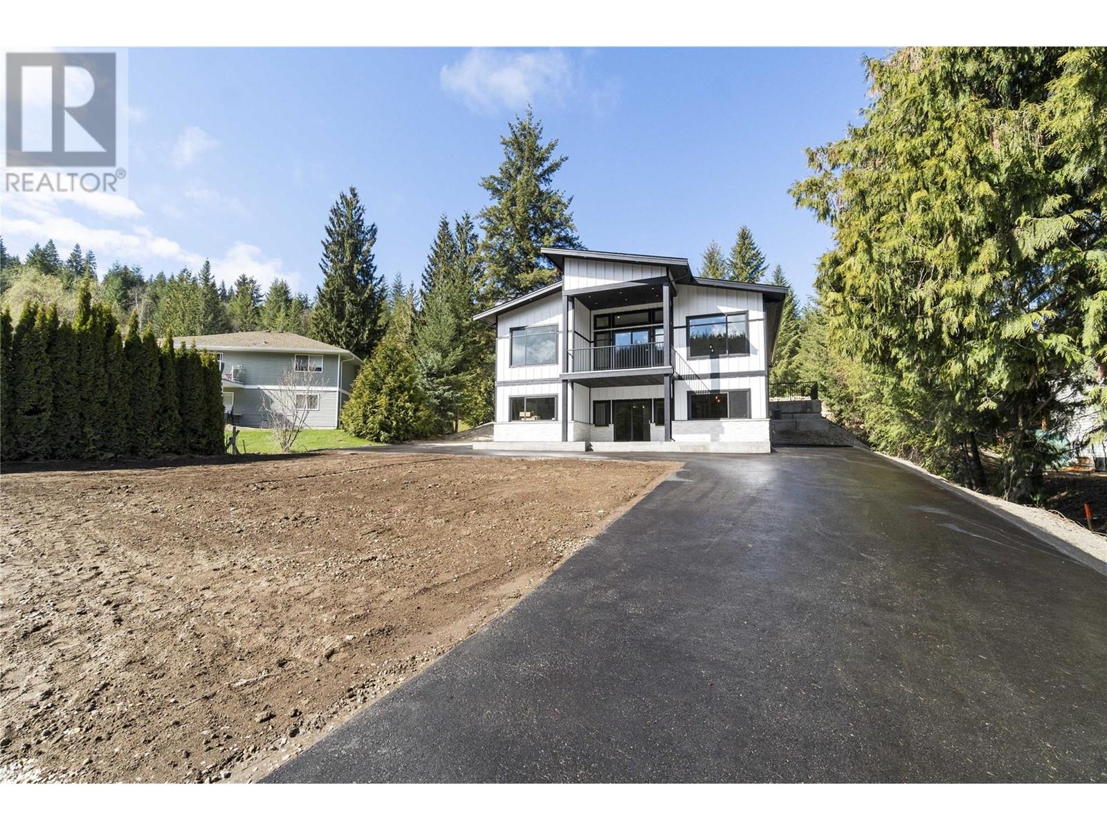 2811 Mountview Drive Blind Bay