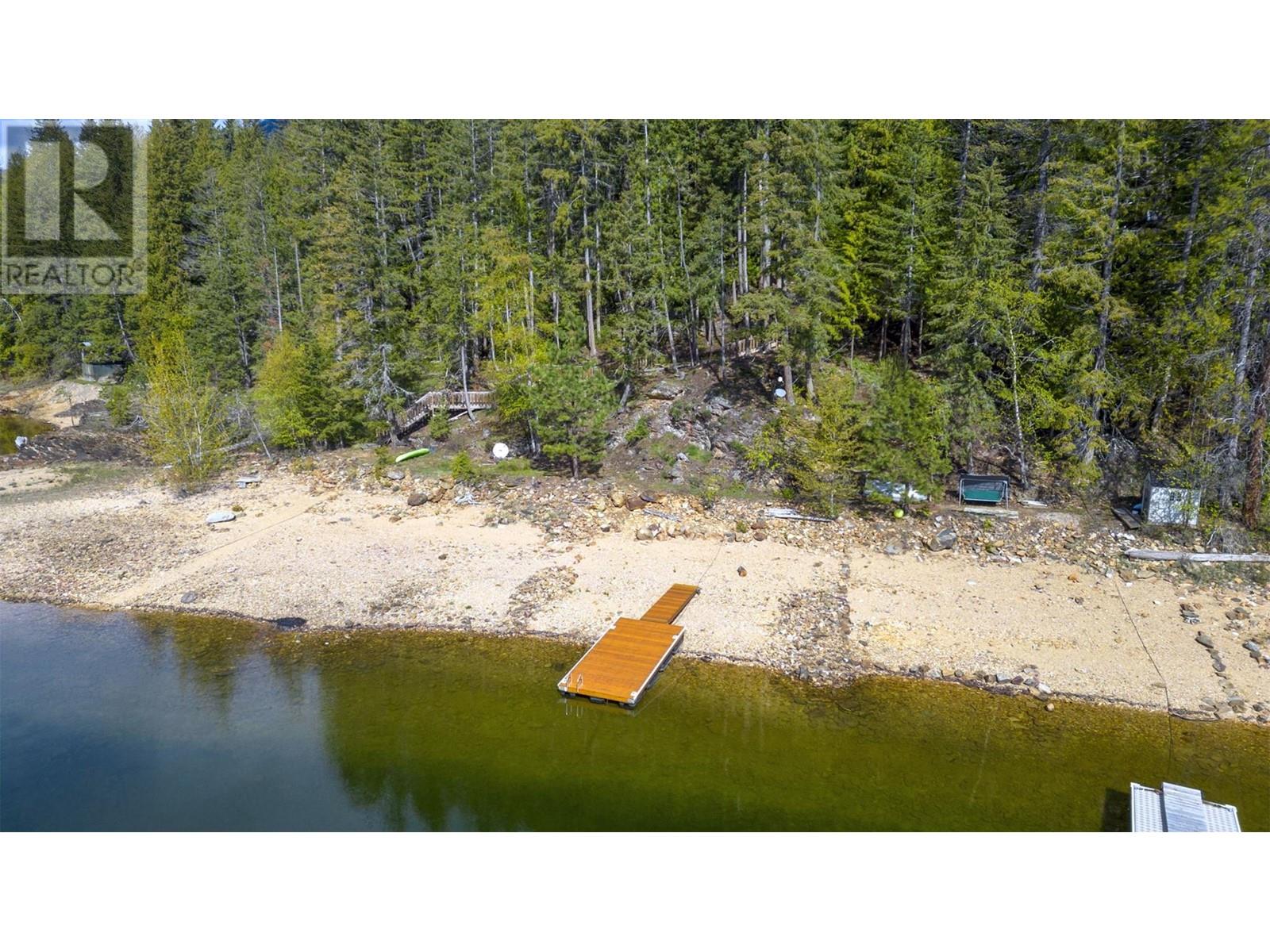 6432 Sunnybrae Canoe Point Road, Tappen, British Columbia  V0E 2X0 - Photo 11 - 10311808