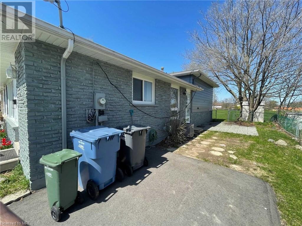 624 College Avenue W, Guelph, Ontario  N1G 1T8 - Photo 2 - 40582067
