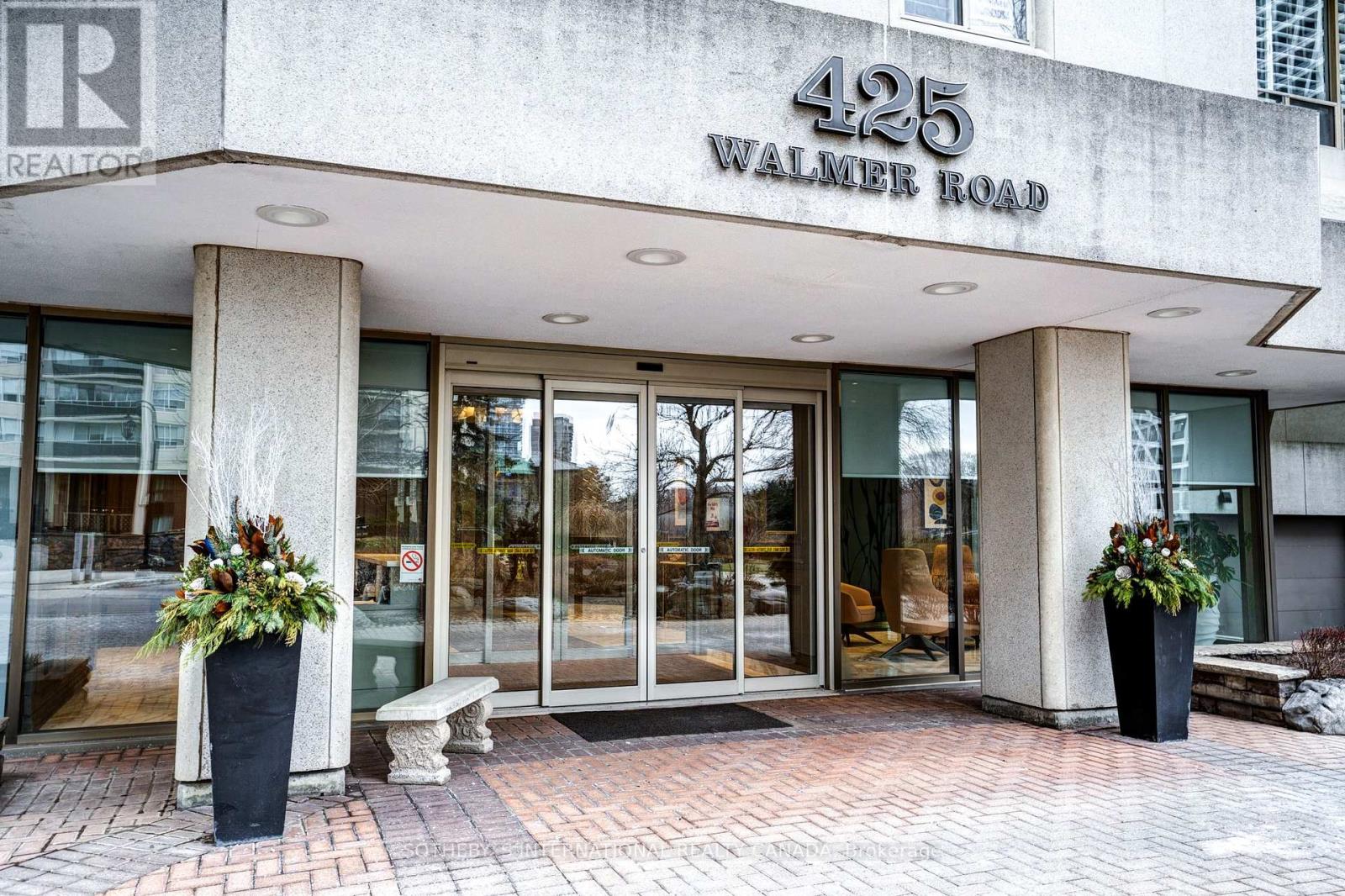 #8b -425 Walmer Rd, Toronto, Ontario  M5P 2X9 - Photo 2 - C8298216