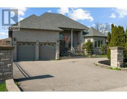 22 GARDEN AVE, richmond hill, Ontario