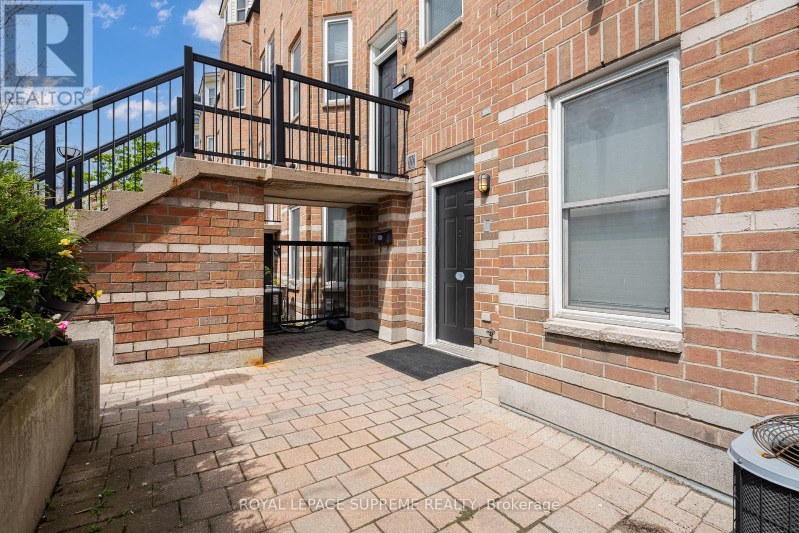 3 - 760 Lawrence Avenue W, Toronto, Ontario  M6A 3E7 - Photo 3 - W8298488