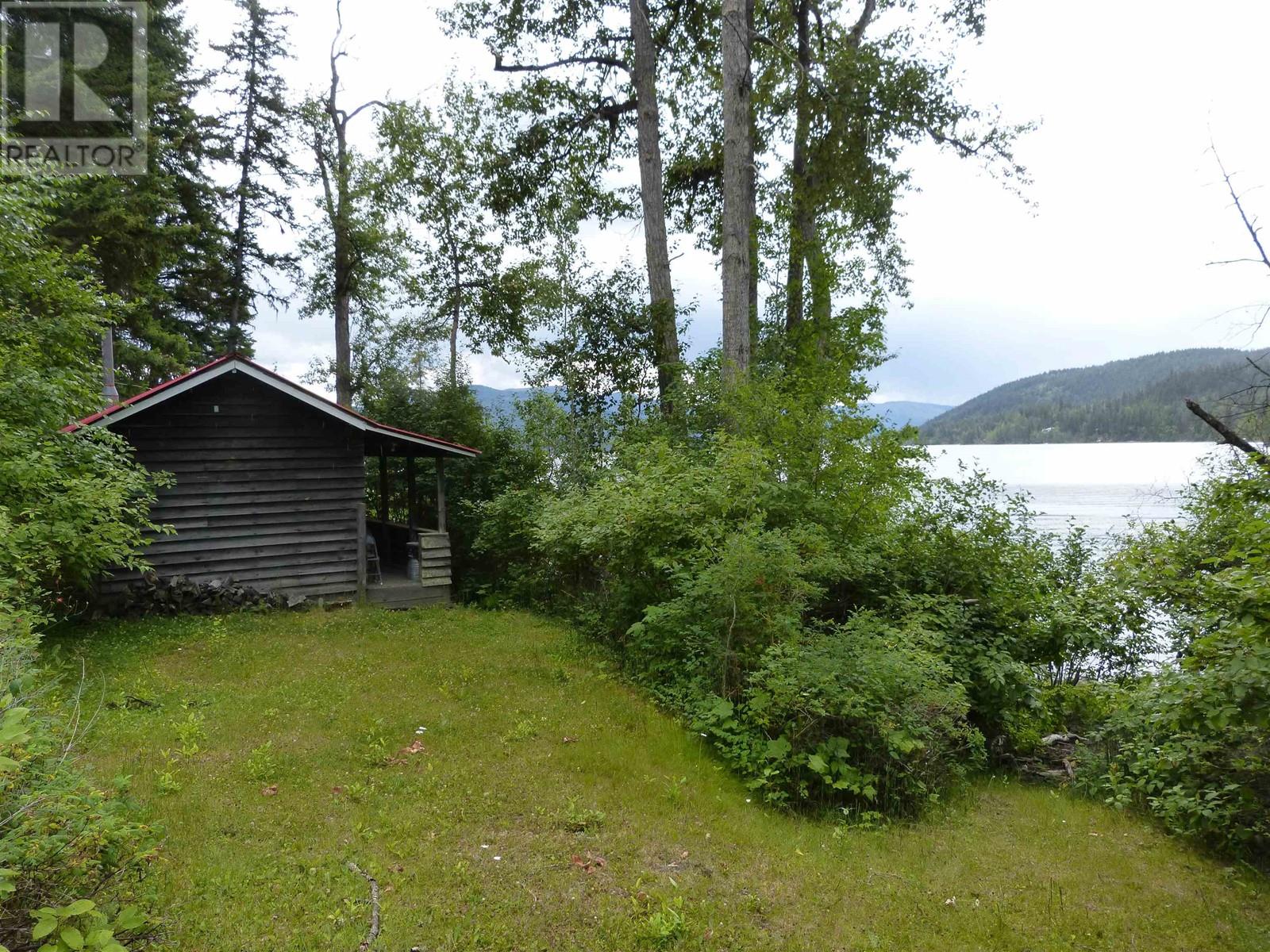 7582 Resort Road, Canim Lake, British Columbia  V0K 1L0 - Photo 13 - R2801766