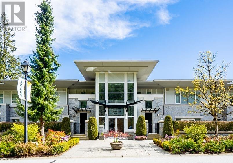 302 2200 CHIPPENDALE ROAD, west vancouver, British Columbia