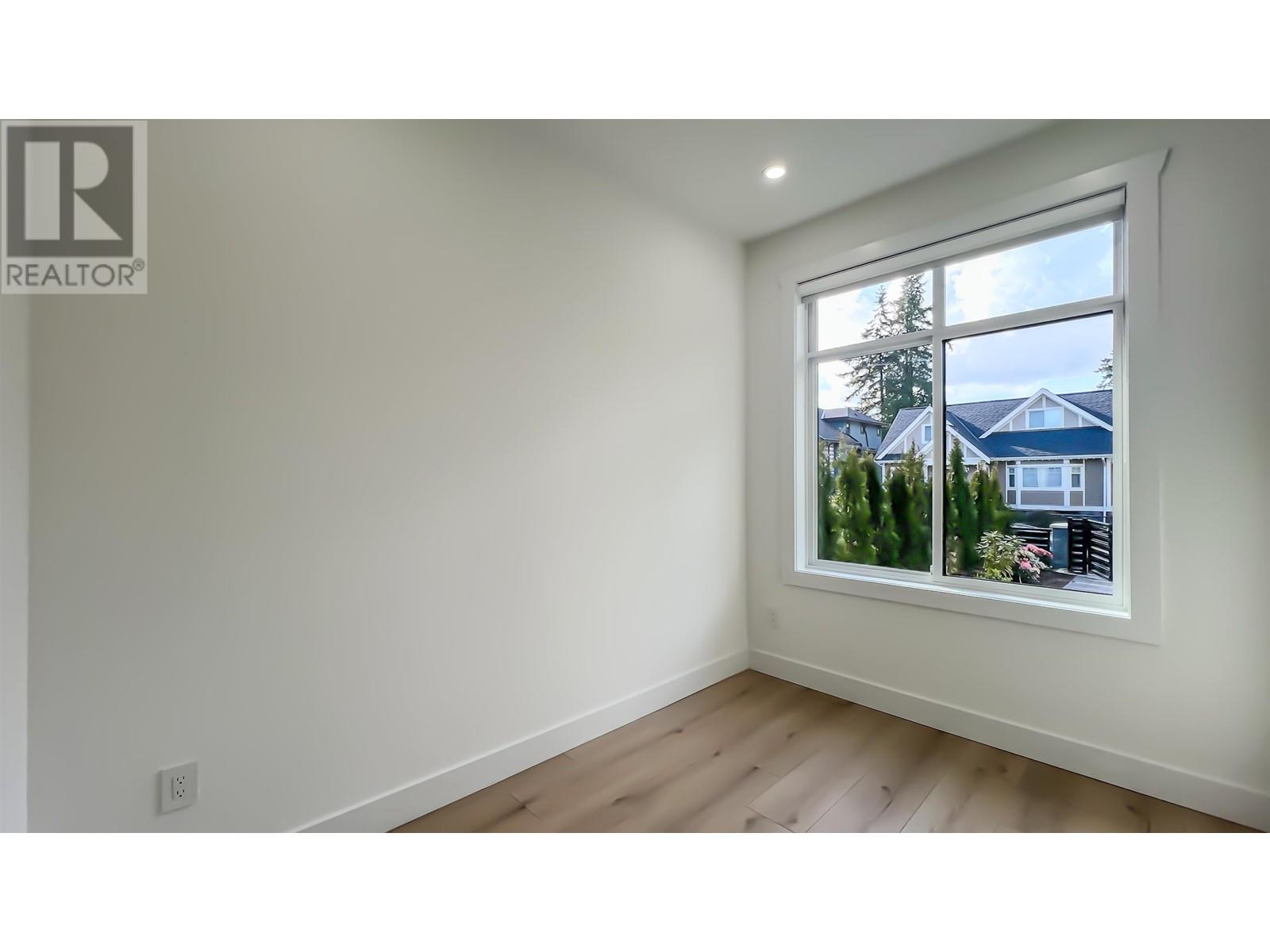 8020 19th Avenue, Burnaby, British Columbia  V3N 1G3 - Photo 10 - R2878109