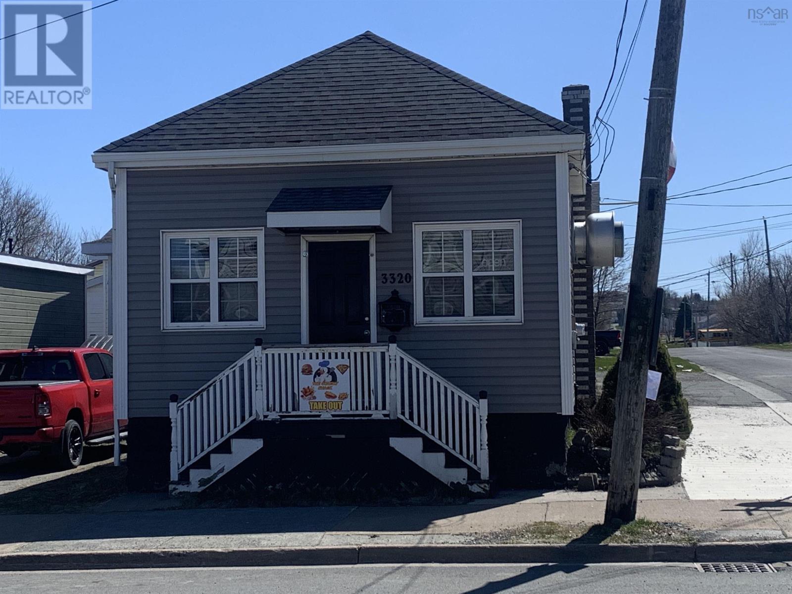 3320 Plummer Avenue, New Waterford, Nova Scotia  B1H 1Y4 - Photo 4 - 202409018