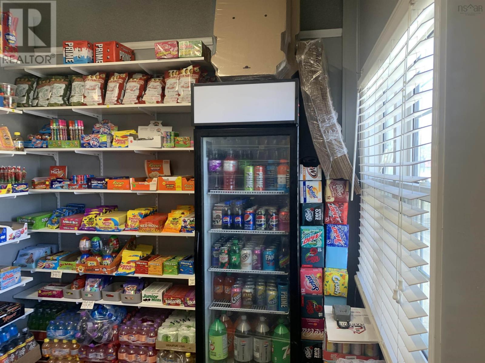 3320 Plummer Avenue, New Waterford, Nova Scotia  B1H 1Y4 - Photo 8 - 202409018