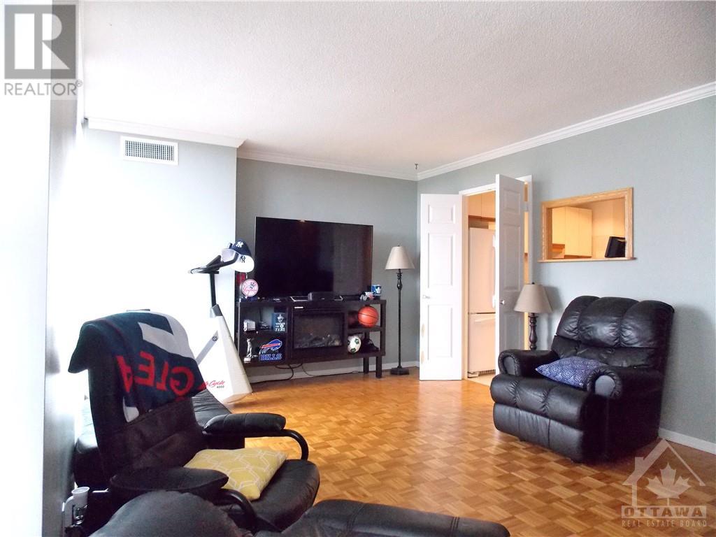 2951 RIVERSIDE DRIVE UNIT#403 Ottawa