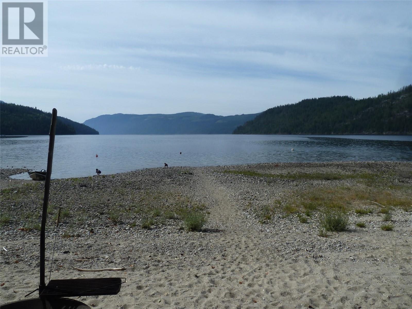 16900 Mabel Lake Forest Service Road Unit# 6, Lumby, British Columbia  V0E 2G0 - Photo 6 - 10311812