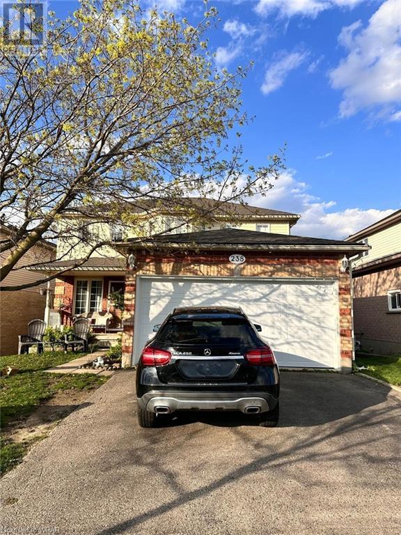238 BRIARMEADOW Drive, Kitchener, 3 Bedrooms Bedrooms, ,3 BathroomsBathrooms,Single Family,For Rent,BRIARMEADOW,40582181