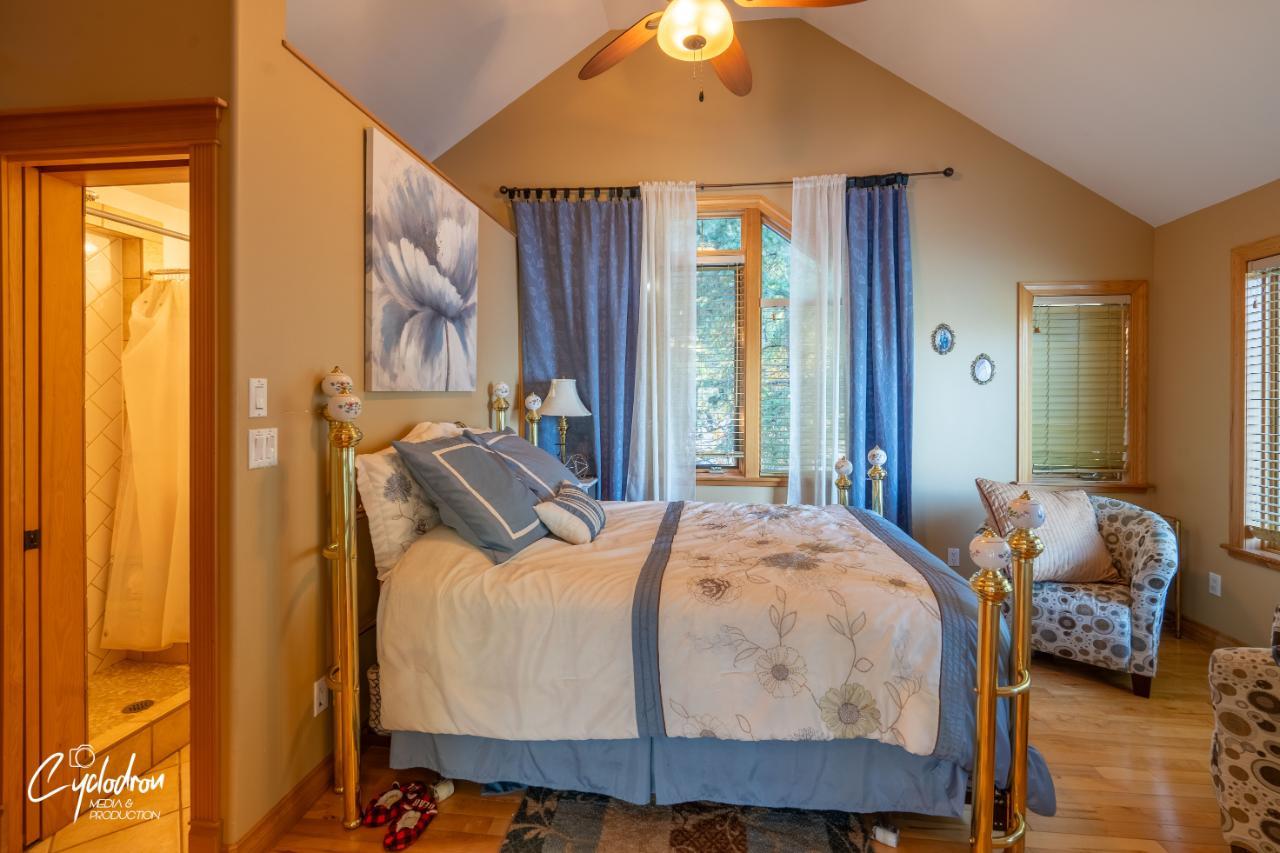 1722 West Lake Drive, Christina Lake, British Columbia  V0H 1E0 - Photo 51 - 2476617