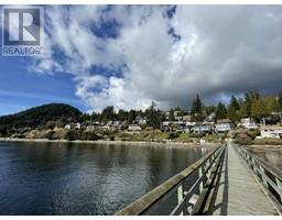 1249 Point Road, Gibsons, Ca
