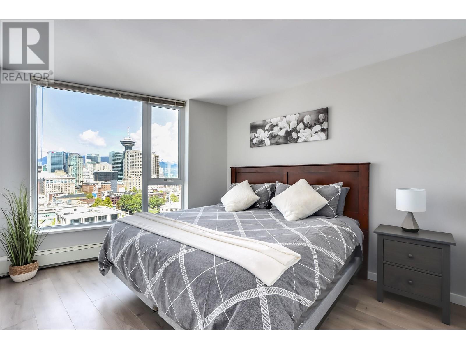 Listing Picture 15 of 28 : 2502 188 KEEFER PLACE, Vancouver / 溫哥華 - 魯藝地產 Yvonne Lu Group - MLS Medallion Club Member