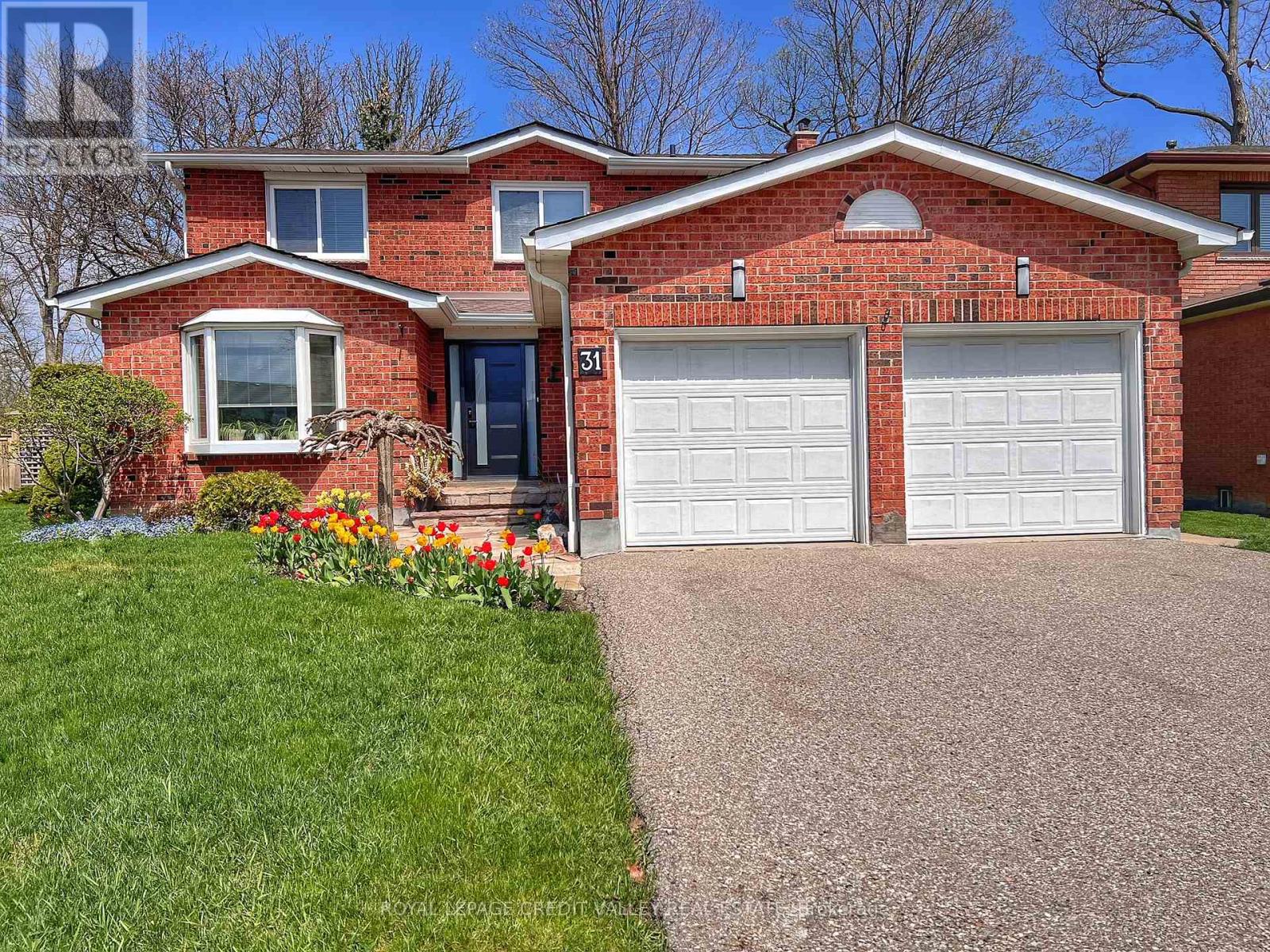 31 Curtis Drive, Brampton, 4 Bedrooms Bedrooms, ,3 BathroomsBathrooms,Single Family,For Sale,Curtis,W8219972