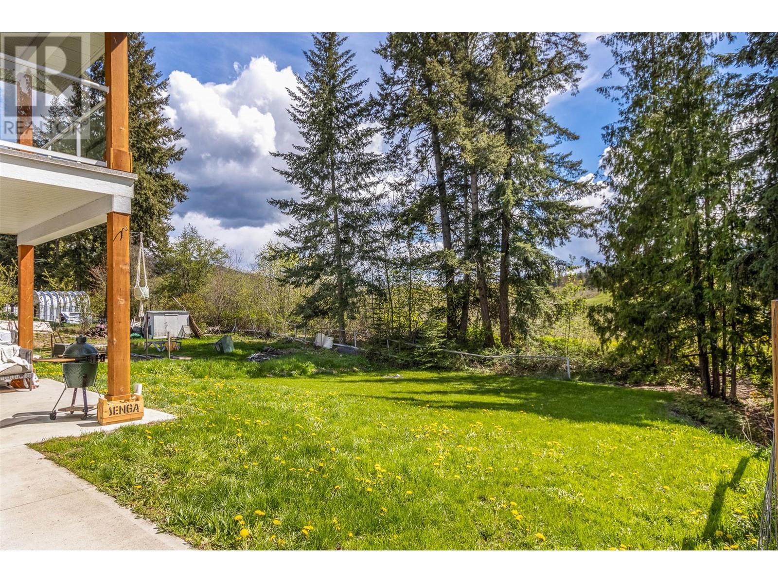 3300 16 Avenue NE Salmon Arm