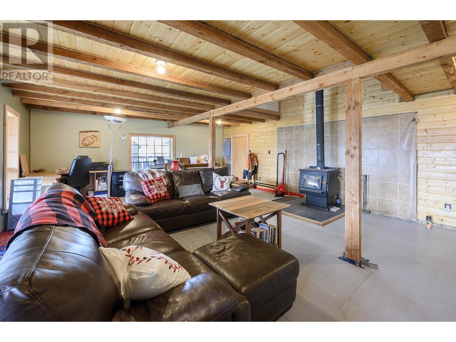 956 Barber Rd, Clearwater, British Columbia  V0E 1N1 - Photo 16 - 178209