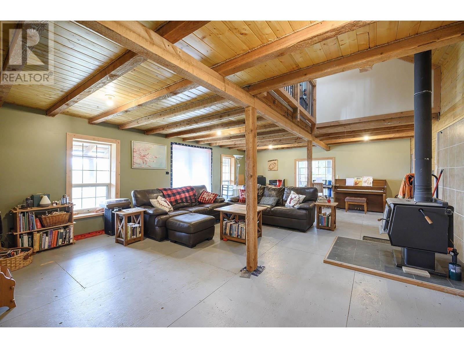 956 Barber Rd, Clearwater, British Columbia  V0E 1N1 - Photo 17 - 178209