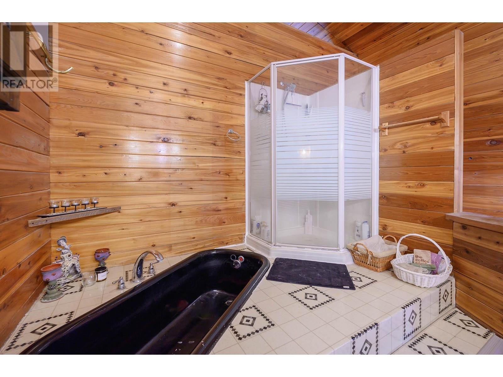 956 Barber Rd, Clearwater, British Columbia  V0E 1N1 - Photo 30 - 178209